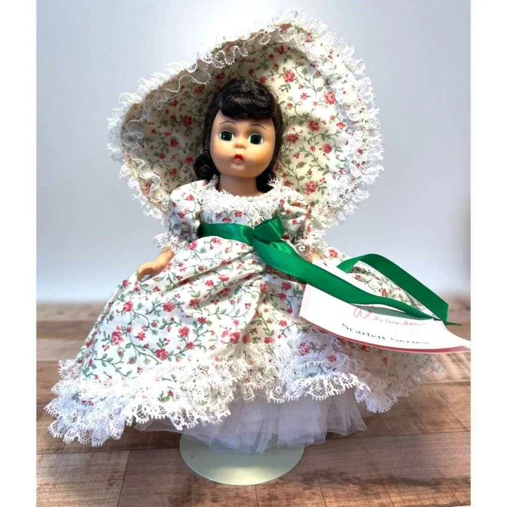Madame Alexander Scarlett Series Doll In Box -Scarlett 627 Vintage Collectible W